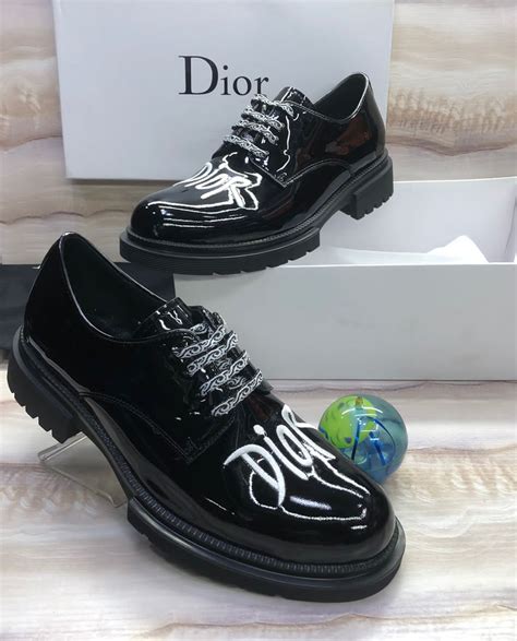 dior laces sneakers.